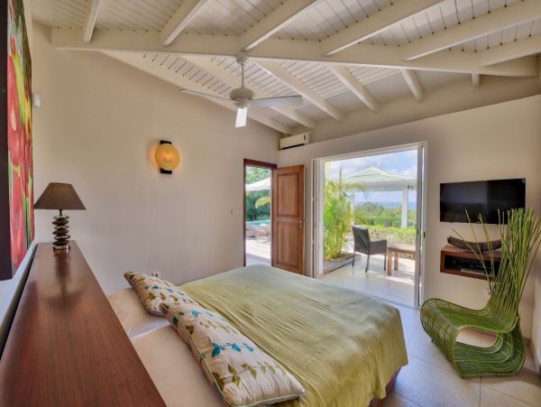 St Maarten Beautiful 3 Bedroom Pool Villa & Outdoor Area