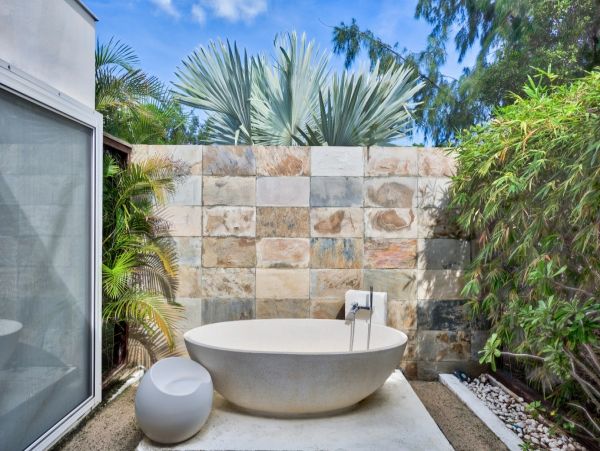 St Maarten Beautiful 3 Bedroom Pool Villa & Outdoor Area