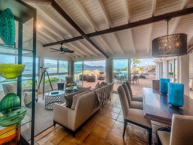 Exquisite Four Bedroom Tropical Getaway in St Martin