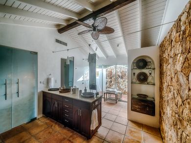 Exquisite Four Bedroom Tropical Getaway in St Martin