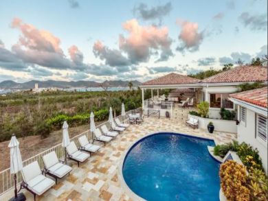 Saint Maarten Vacation Home Sleeps Twelve Guests!