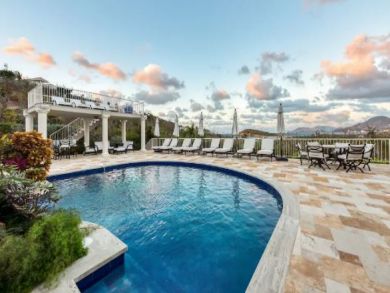 Saint Maarten Vacation Home Sleeps Twelve Guests!