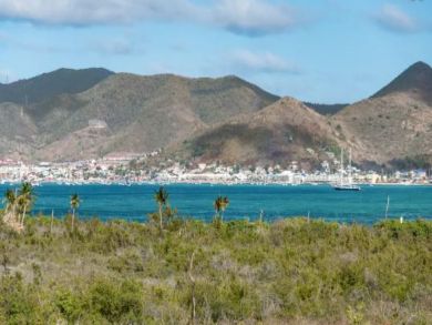 Saint Maarten Vacation Home Sleeps Twelve Guests!