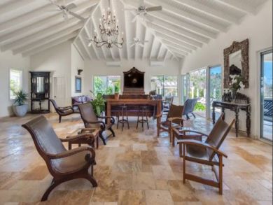 Saint Maarten Vacation Home Sleeps Twelve Guests!