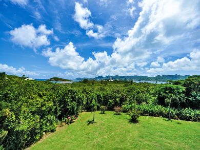 Saint Maarten Vacation Home Sleeps Twelve Guests!