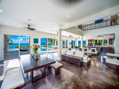 Cayman Island Six Bedroom Vacation Rental with Private Pool Cayman Island Six Bedroom Vacation Rental with Private Pool