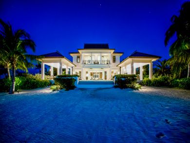 Cayman Island Six Bedroom Vacation Rental with Private Pool Cayman Island Six Bedroom Vacation Rental with Private Pool