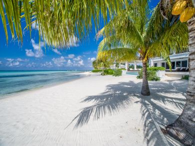 Cayman Island Six Bedroom Vacation Rental with Private Pool Cayman Island Six Bedroom Vacation Rental with Private Pool