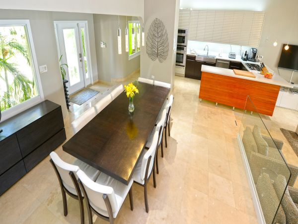 Oceanfront Cayman Island Luxury Vacation Estate 8  Bedroom
