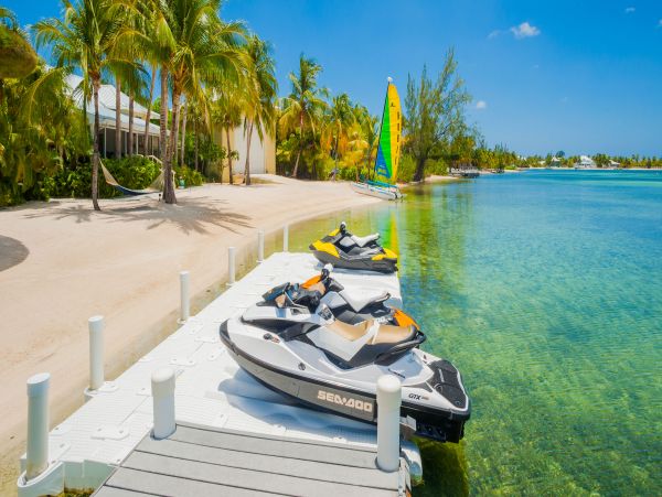 Oceanfront Cayman Island Luxury Vacation Estate 8  Bedroom