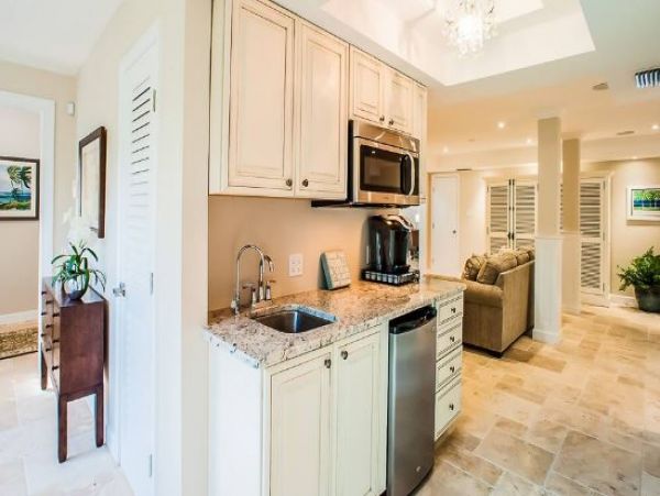 Luxury Eight Bedroom Vacation Rental with Full Ocean Views