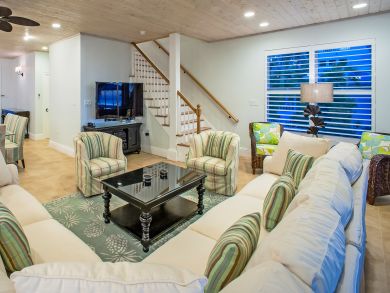 Cayman Islands Home 898327