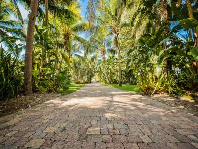 Cayman Island Luxury Seven Bedroom Vacation Rental Home