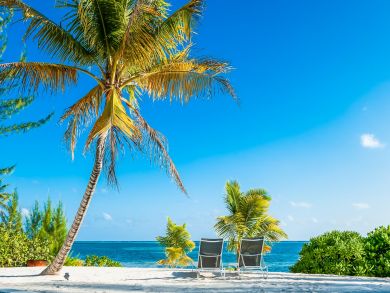 Luxury Rental on the Cayman Islands 5 Bedrooms Luxury Rental on the Cayman Islands 5 Bedrooms
