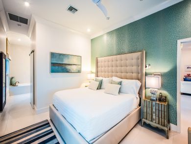Luxury Rental on the Cayman Islands 5 Bedrooms Luxury Rental on the Cayman Islands 5 Bedrooms