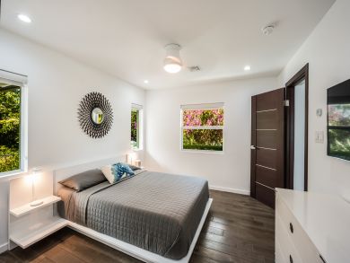 Cayman Islands Home 898334
