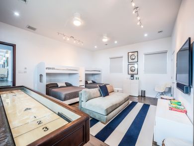 Cayman Islands Home 898334