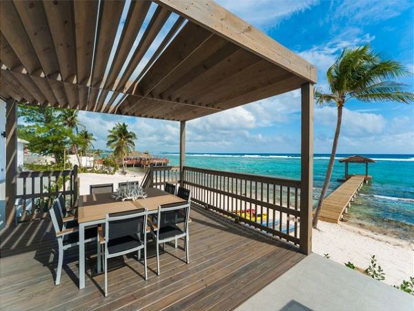 Luxurious Grand Cayman Seven Bedroom Pool Villa