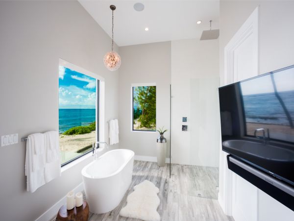 Luxurious Grand Cayman Seven Bedroom Pool Villa