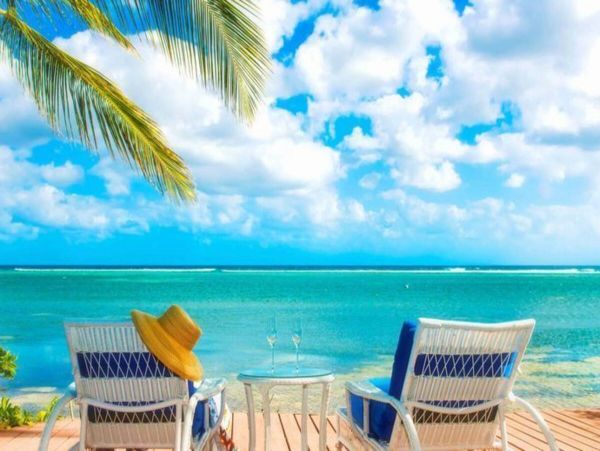 Beachfront  Grand Cayman Vacation Villa Plus Guest House