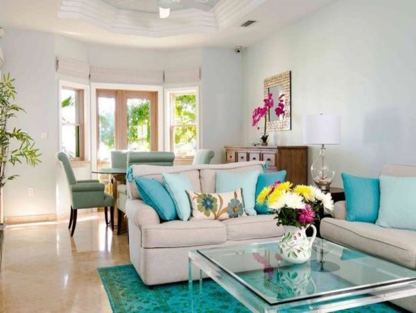 Beachfront  Grand Cayman Vacation Villa Plus Guest House