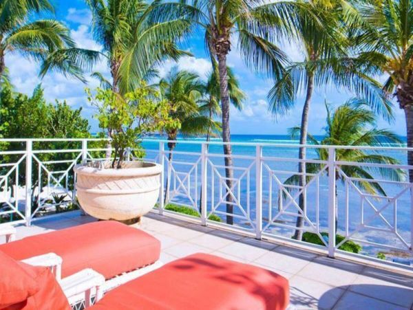 Beachfront  Grand Cayman Vacation Villa Plus Guest House
