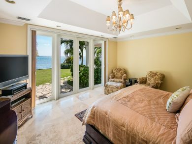Cayman Islands Home 898339