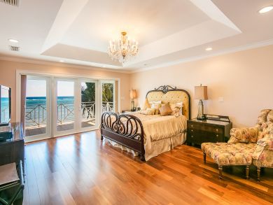 Cayman Islands Home 898339