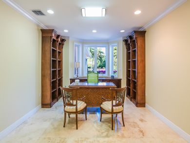 Cayman Islands Home 898339