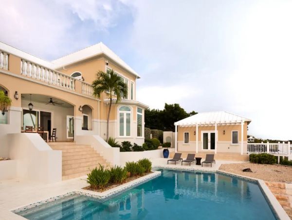 Luxury Four Bedroom Villa Turks Turtle Tail