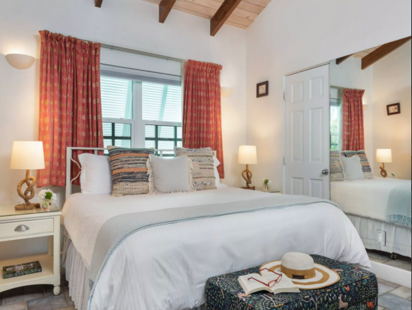 Turks & Caicos Beachfront Villa On World Famous Grace Bay