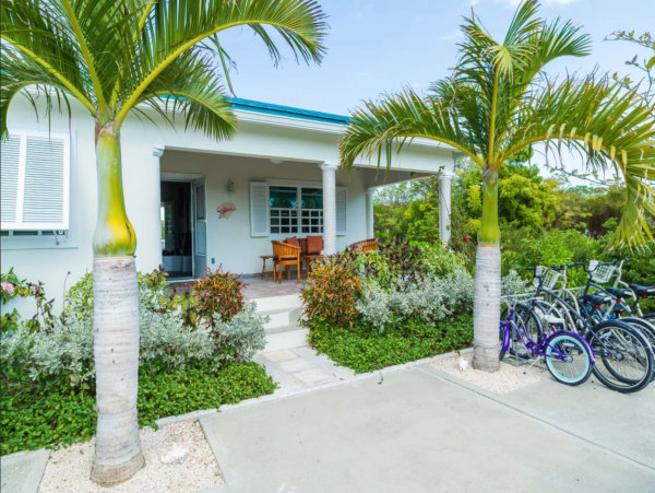 Turks & Caicos Beachfront Villa On World Famous Grace Bay