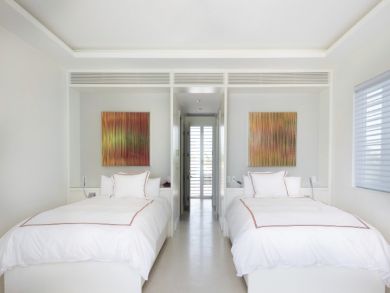 Beachfront Luxury Six Bedroom Villa in Turk and Caicos