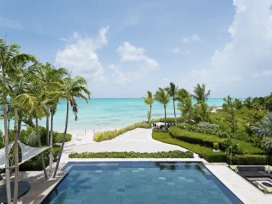 Beachfront Luxury Six Bedroom Villa in Turk and Caicos