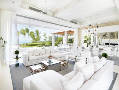 Beachfront Luxury Six Bedroom Villa in Turk and Caicos