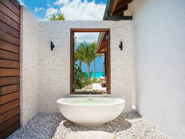 Luxury Beachfront 11 Bedroom Estate Turks & Caicos