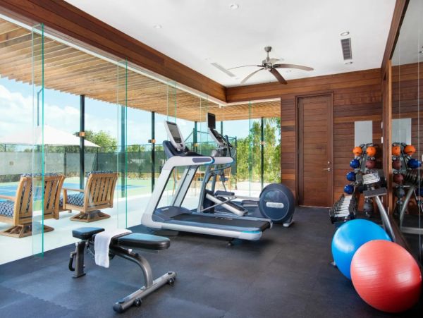 Luxury Beachfront 11 Bedroom Estate Turks & Caicos