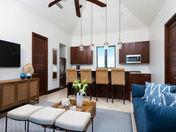 Luxury Beachfront 11 Bedroom Estate Turks & Caicos