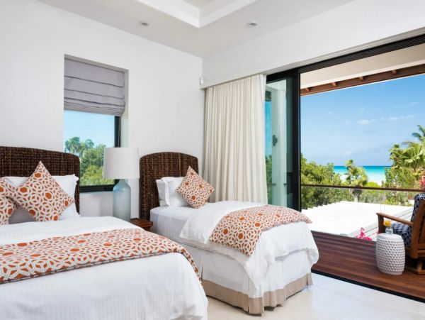 Luxury Beachfront 11 Bedroom Estate Turks & Caicos