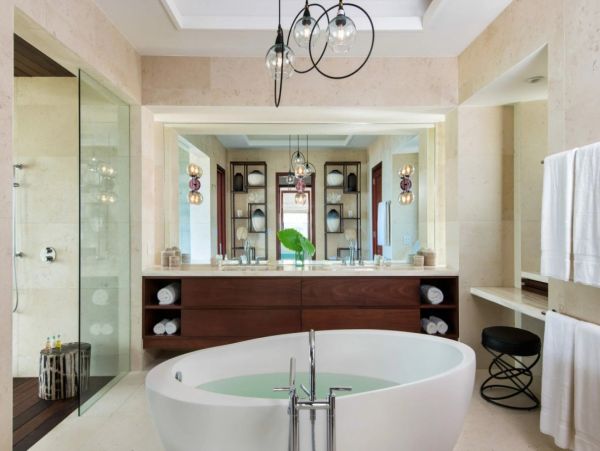 Luxury Beachfront 11 Bedroom Estate Turks & Caicos