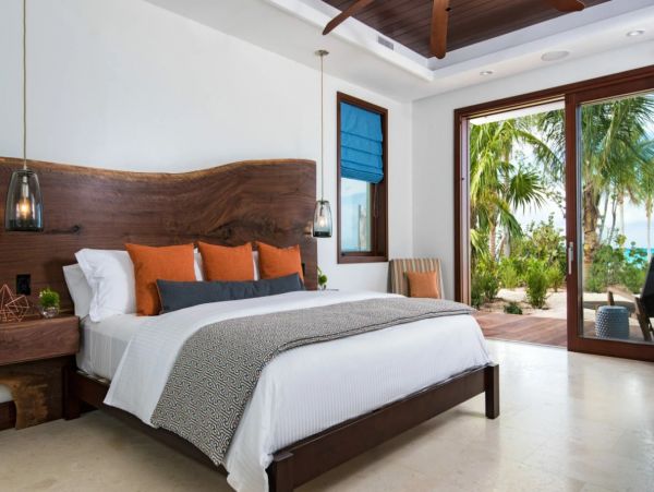 Luxury Beachfront 11 Bedroom Estate Turks & Caicos