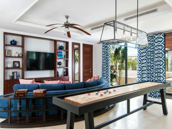 Luxury Beachfront 11 Bedroom Estate Turks & Caicos