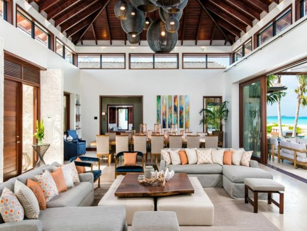 Luxury Beachfront 11 Bedroom Estate Turks & Caicos