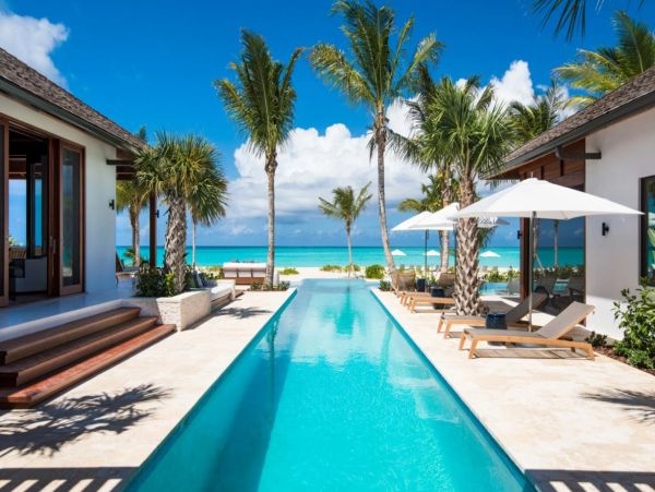 Luxury Beachfront 11 Bedroom Estate Turks & Caicos