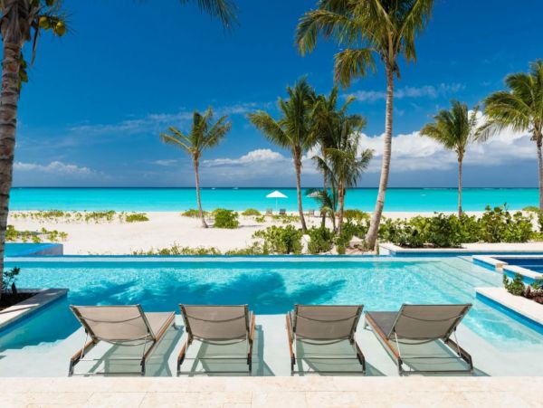 Luxury Beachfront 11 Bedroom Estate Turks & Caicos