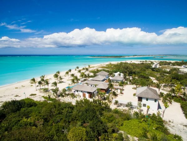 Luxury Beachfront 11 Bedroom Estate Turks & Caicos