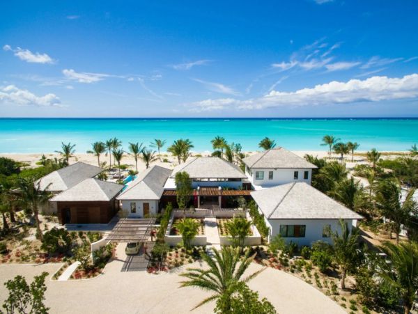 Luxury Beachfront 11 Bedroom Estate Turks & Caicos