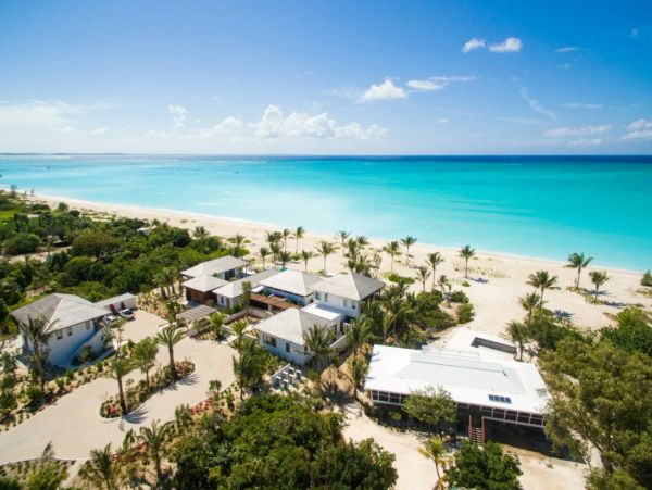 Luxury Beachfront 11 Bedroom Estate Turks & Caicos