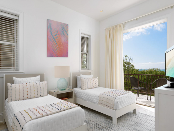 Turks & Caicos 6 Bedrooms Vacation Home