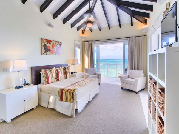 Oceanfront Turks and Caicos Luxury Pool Home